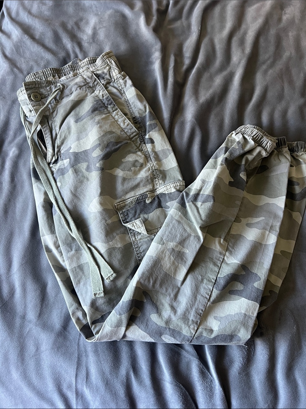 American Eagle Outfitters Women's Camouflage Relaxed Cargo Joggers - Olive Green
